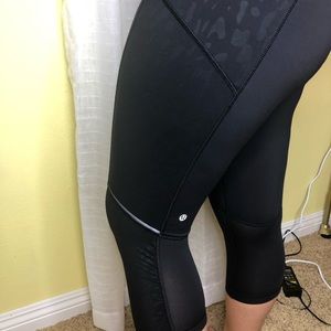 Lululemon crops